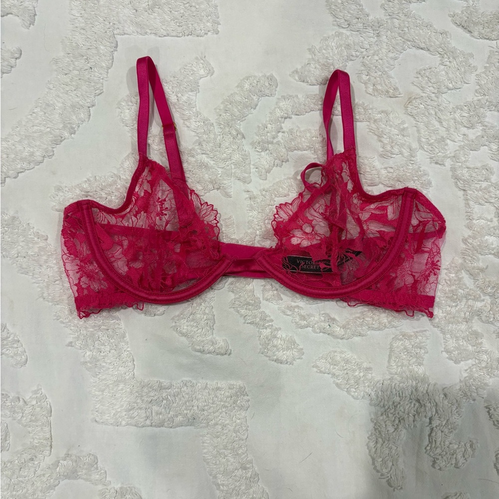 Victoria’s Secret Low Cut Demi Without Padding